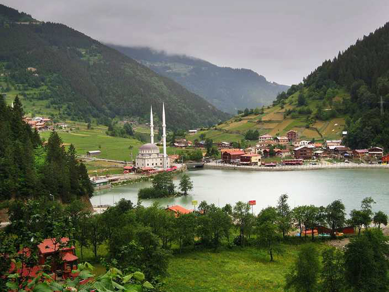 بحيرة أوزنجول في طرابزون